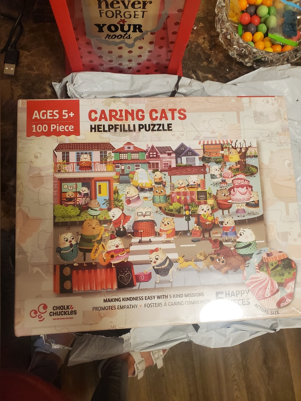 Caring Cats 100-Piece Puzzle - Colorful Cat Town